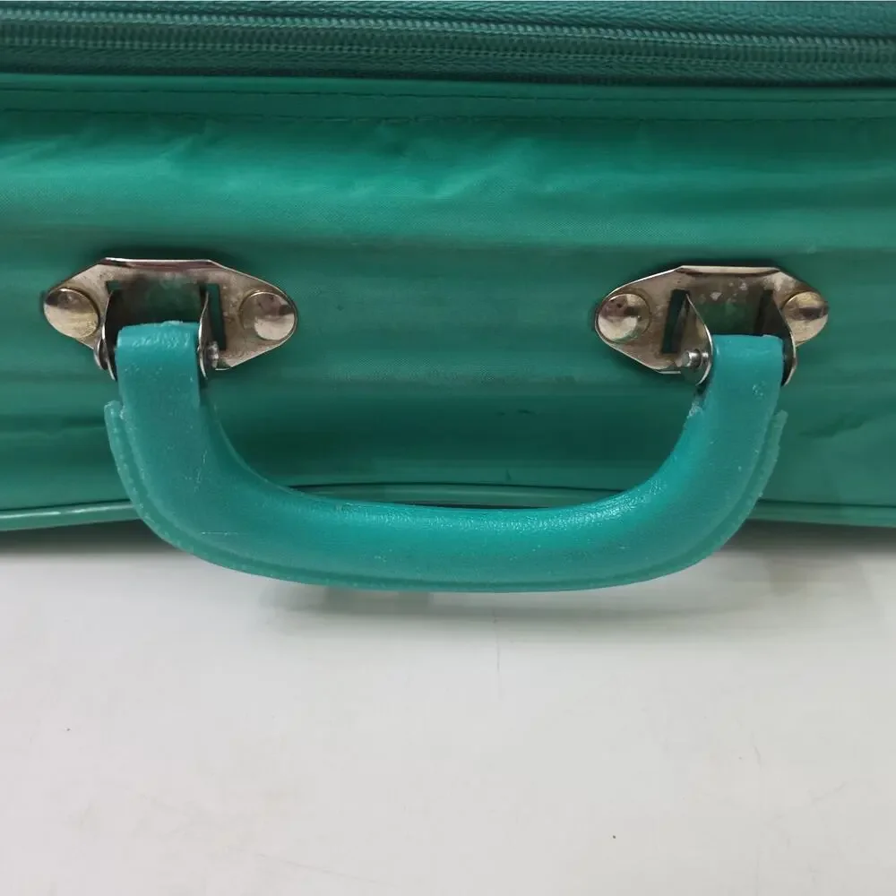 Vintage 1990 Alvin & Chipmunks, Alvin & Britney Teal Blue Green Child’s Suitcase